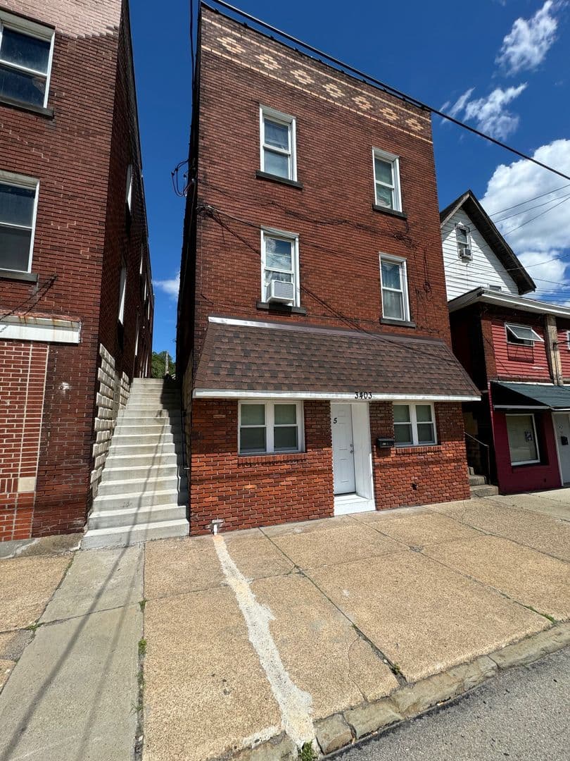 McKeesport Apartment: 3403 Walnut Street