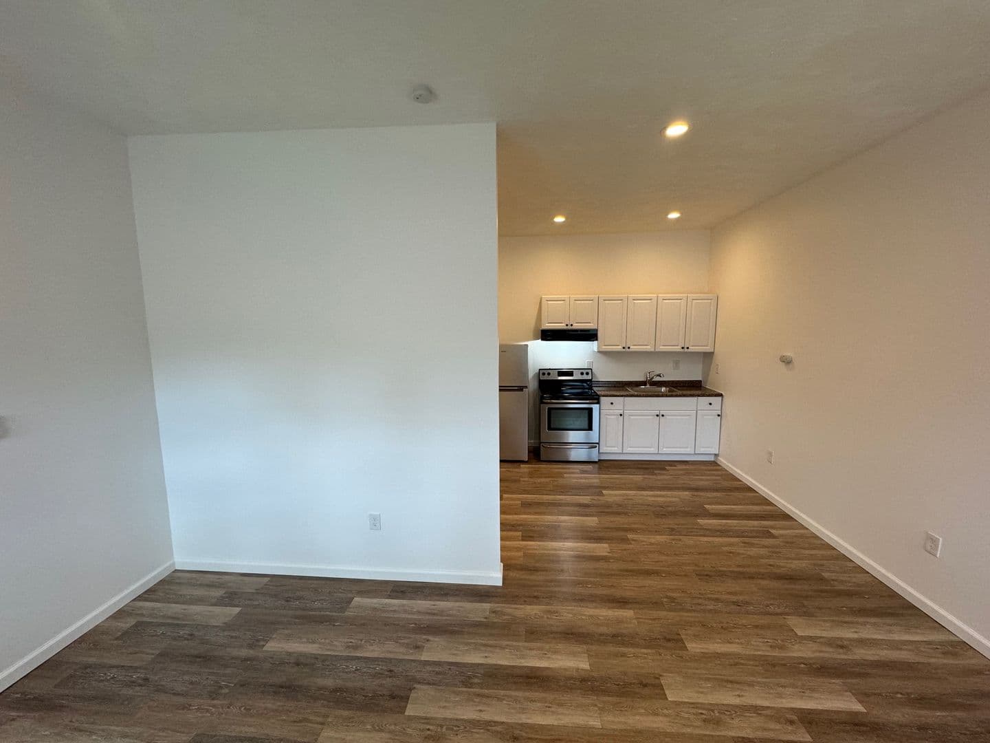 McKeesport Apartment: 3403 Walnut Street