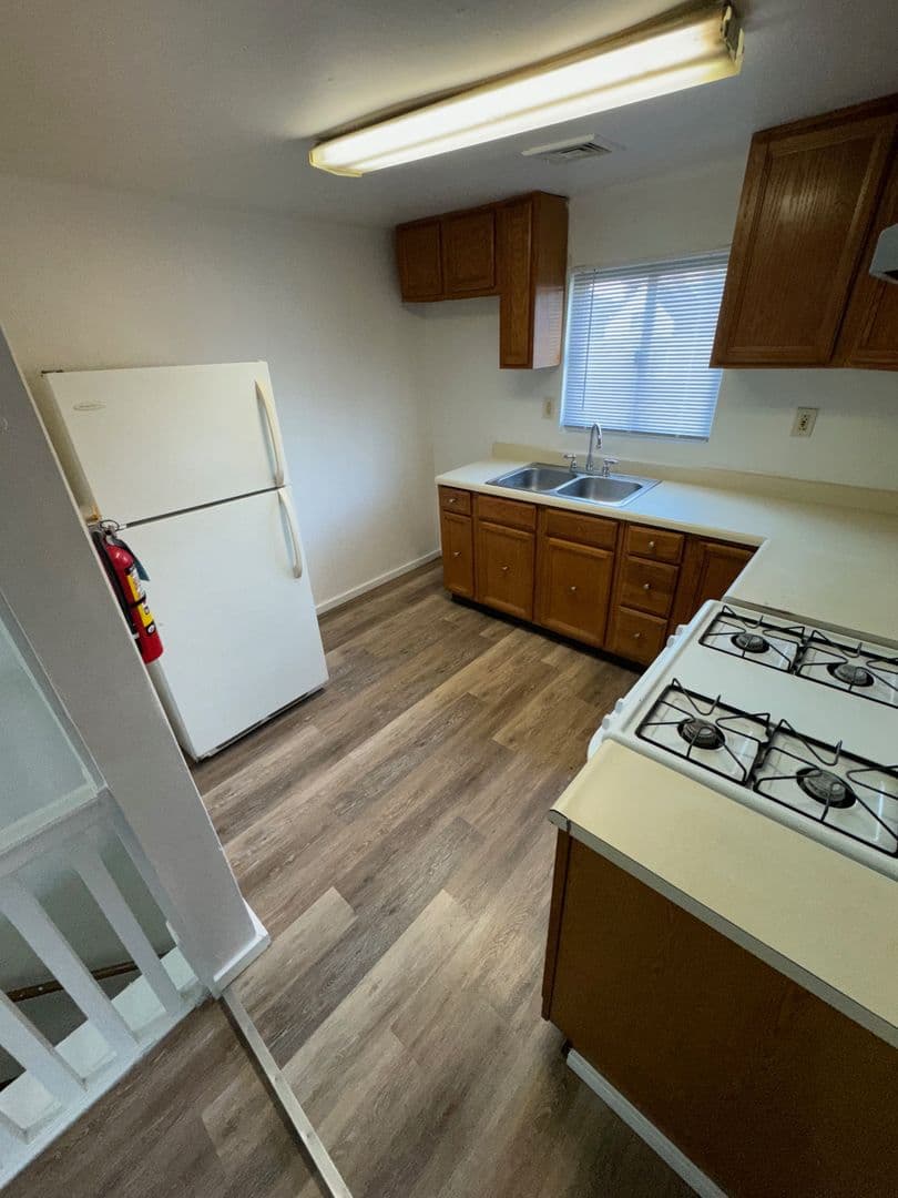 Clairton Apartment: 357 Mitchell Ave