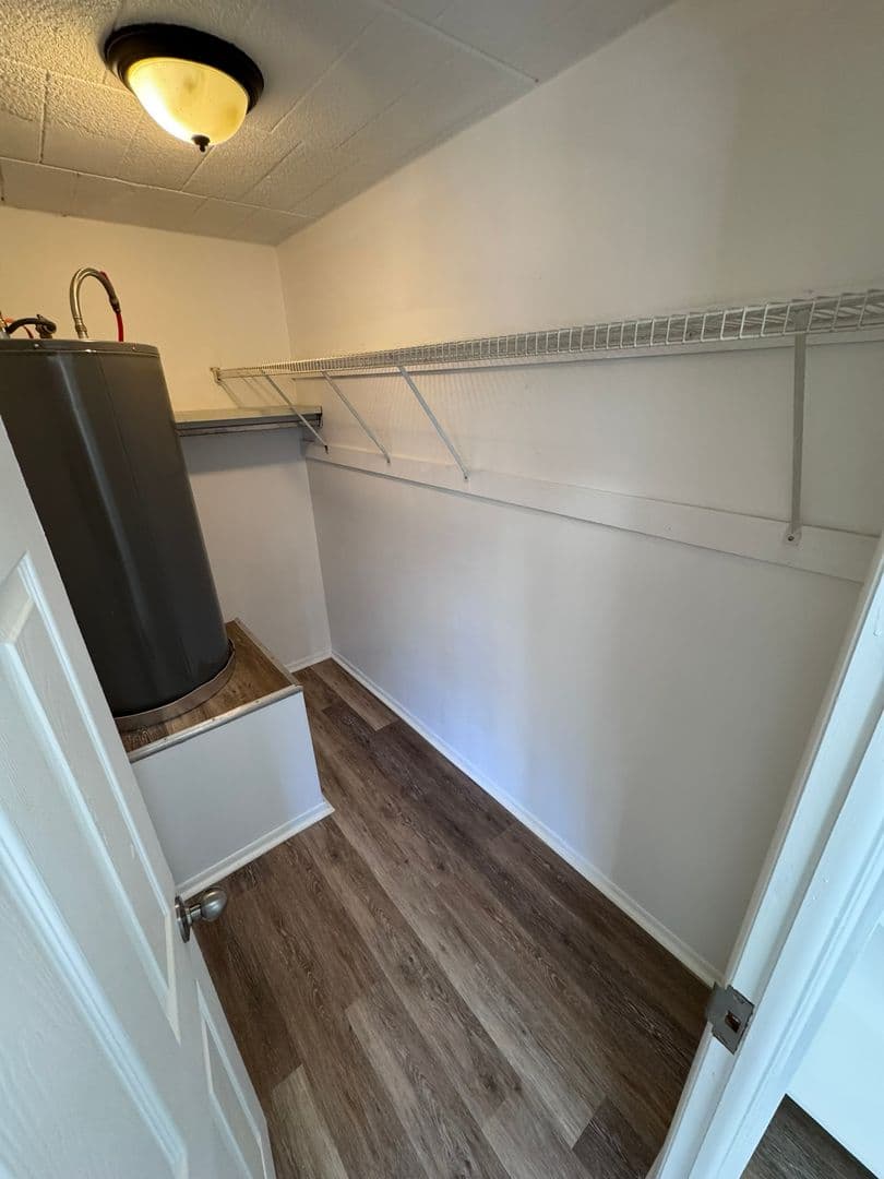 McKeesport Apartment: 604 Shaw Ave