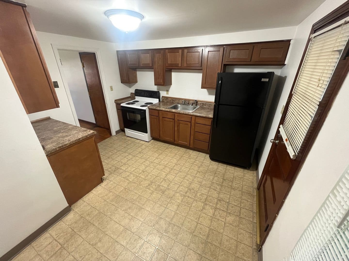 McKeesport Apartment: 1114-1116 Ohio Street
