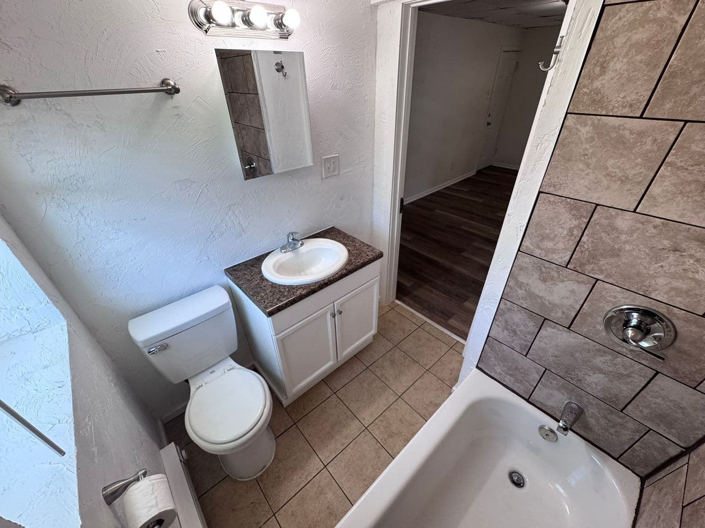 McKeesport Apartment: 2918 Walnut Street