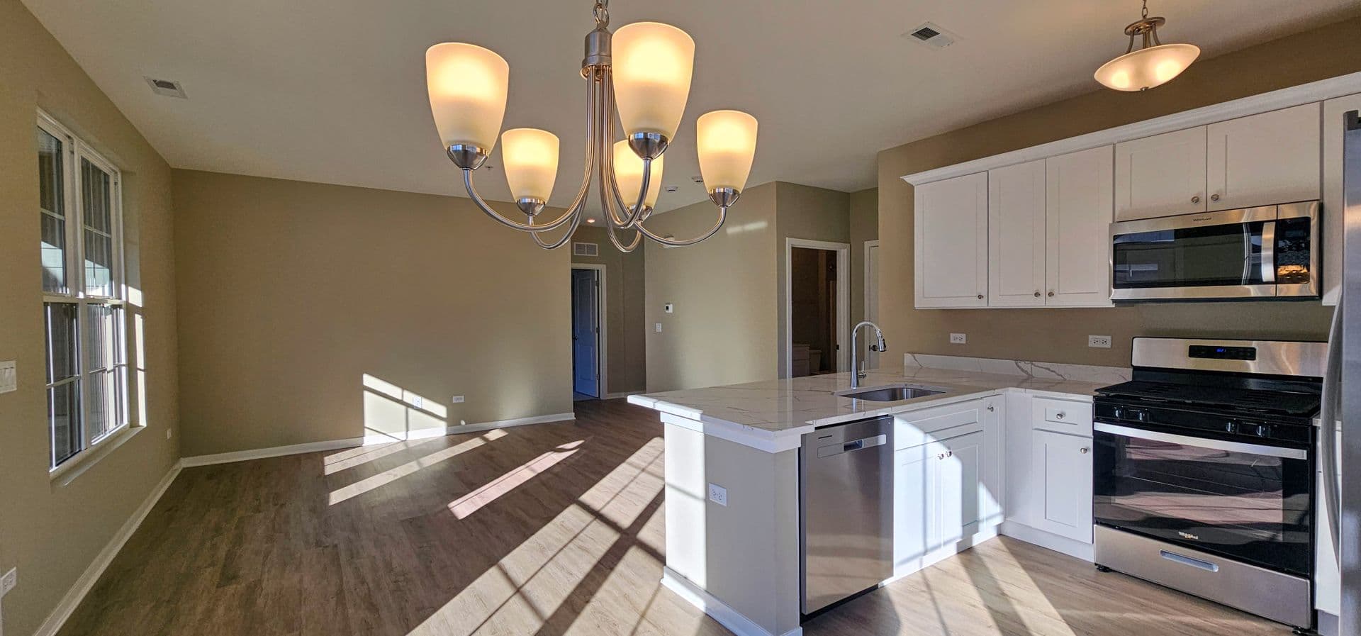 Joliet Condo: 200-230 Timber Ridge Court
