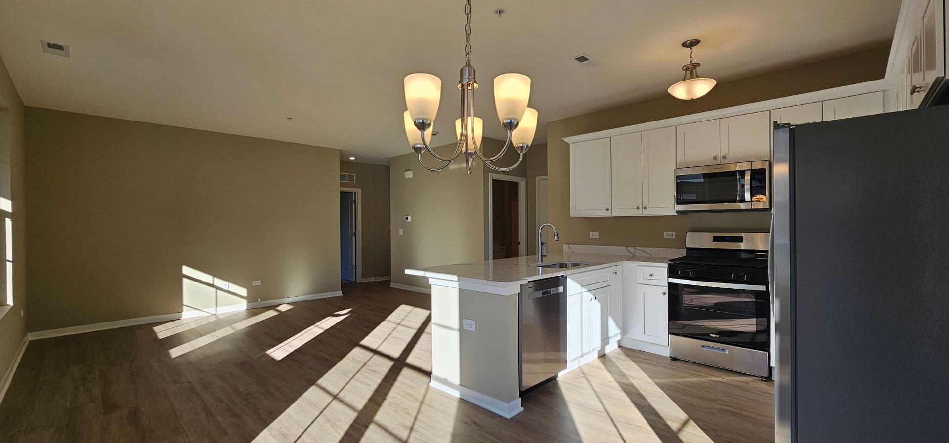 Joliet Condo: 200-230 Timber Ridge Court
