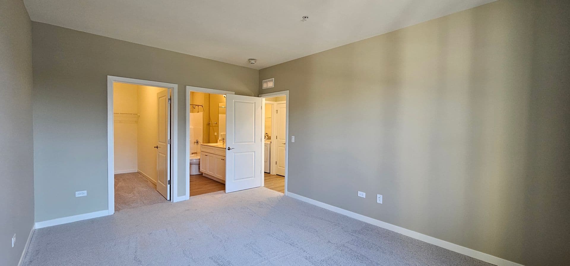 Joliet Condo: 200-230 Timber Ridge Court