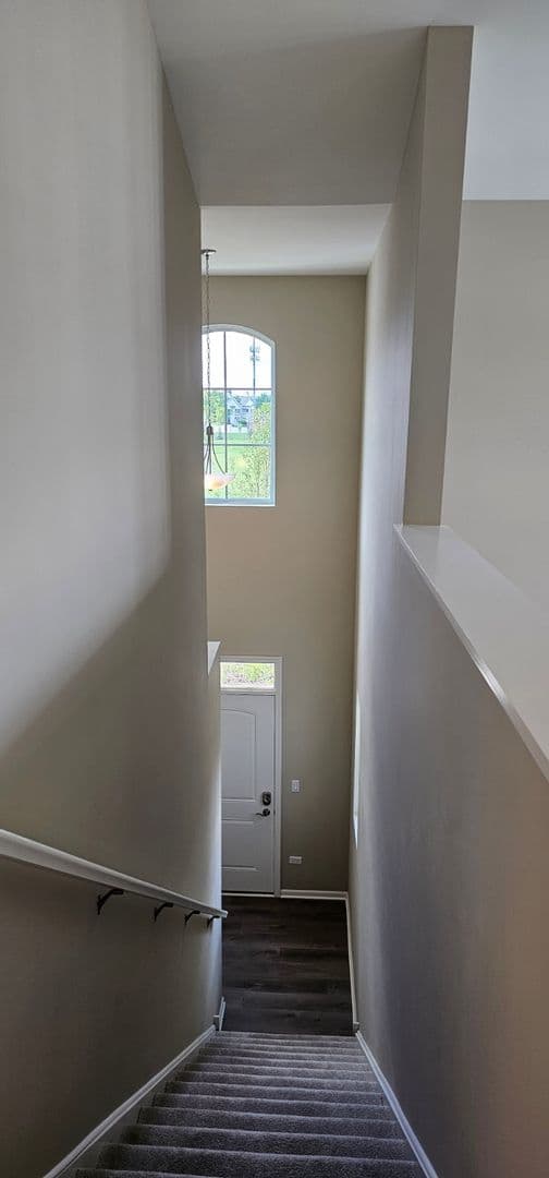 Joliet Apartment: 500-522 Timber Pointe Dr