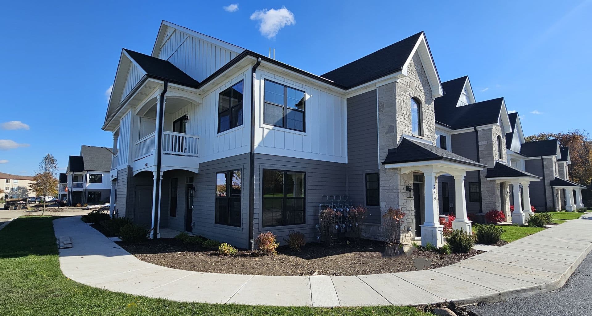 Joliet Condo: 200-230 Timber Ridge Court