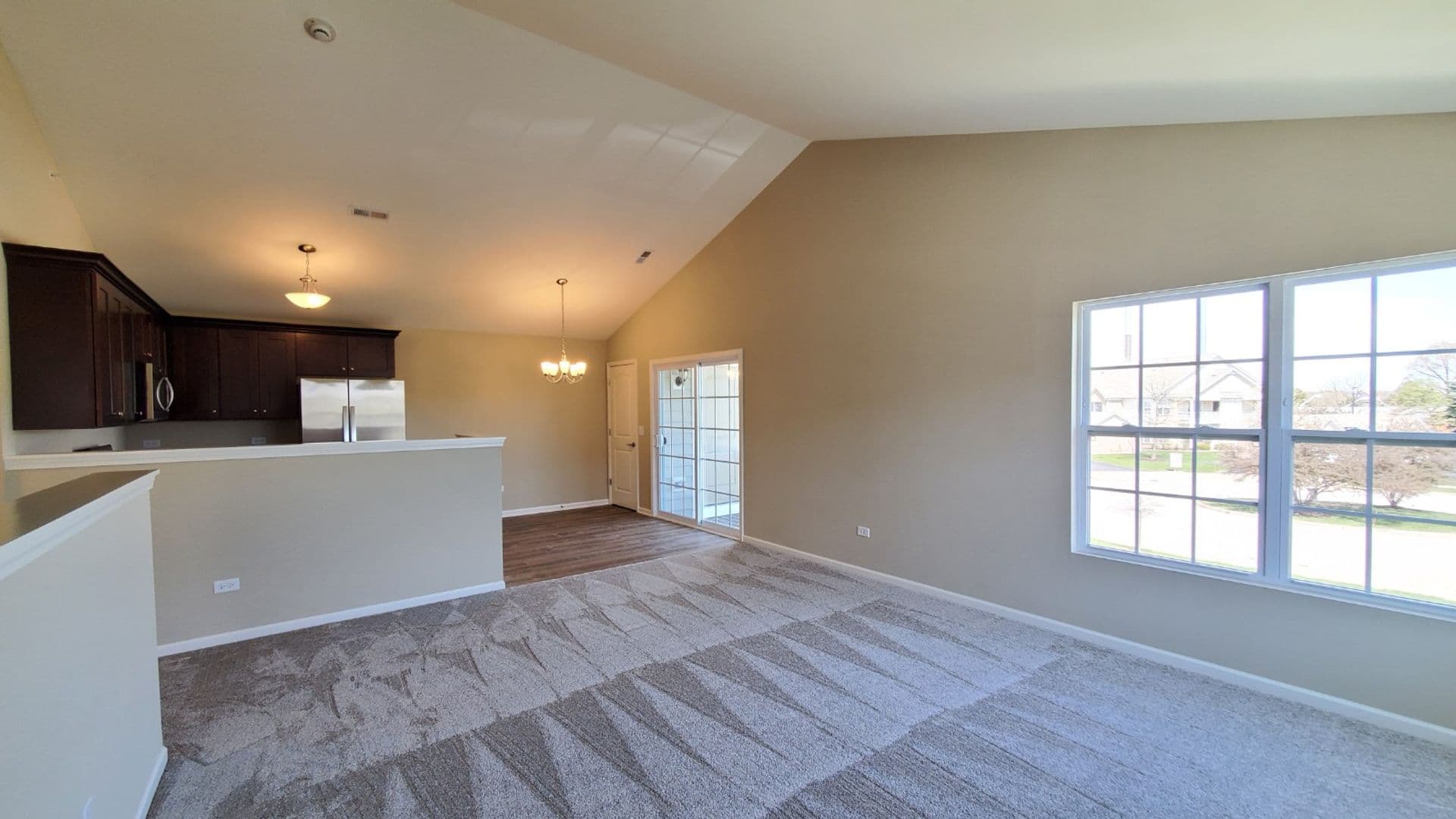 Shorewood Apartment: 467-497 Timber Pointe Dr