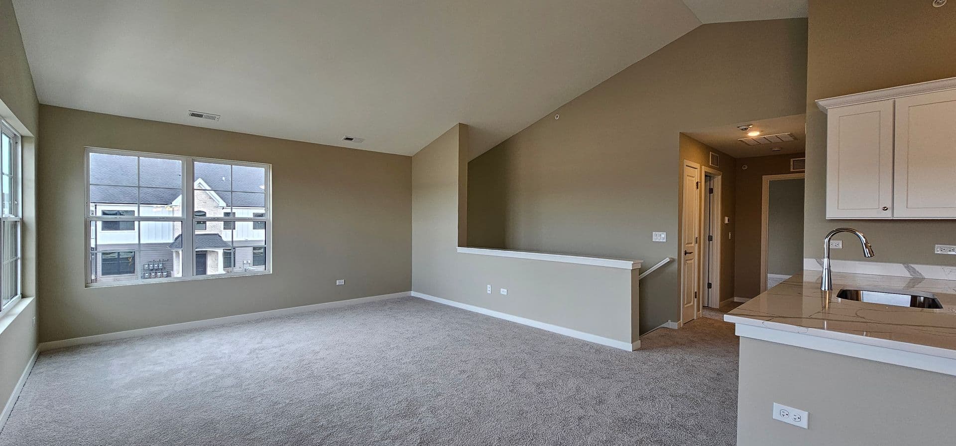 Joliet Apartment: 402-432 Timber Pointe Drive