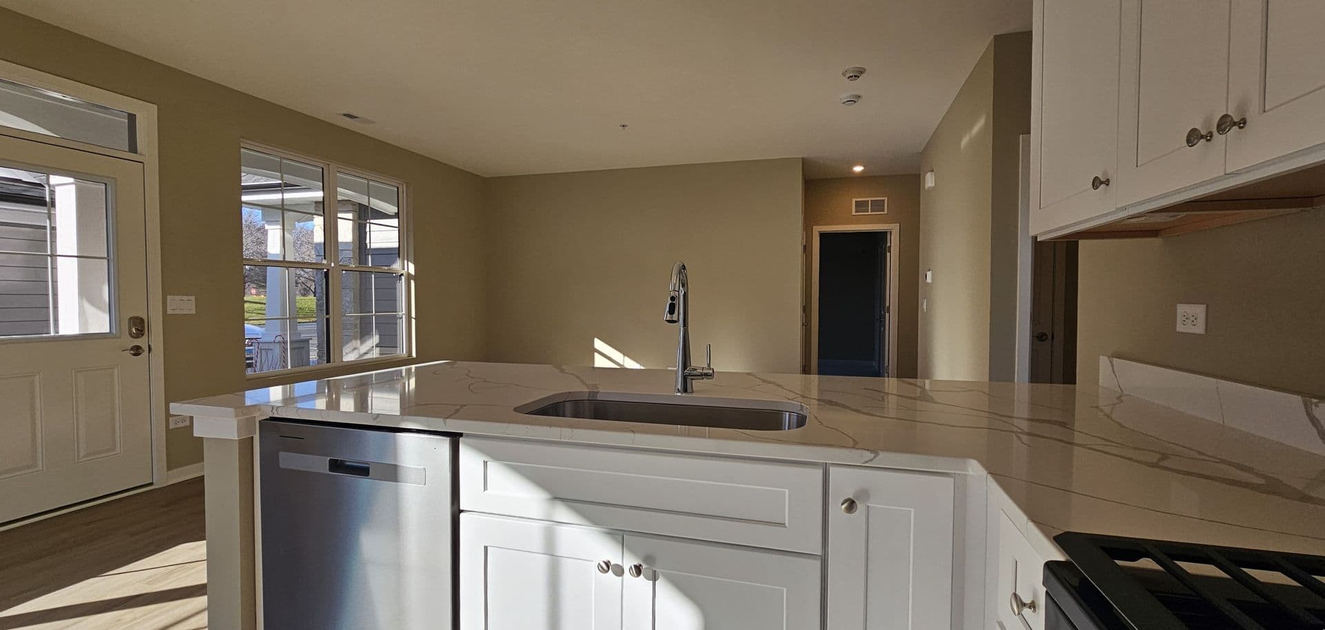 Joliet Condo: 200-230 Timber Ridge Court