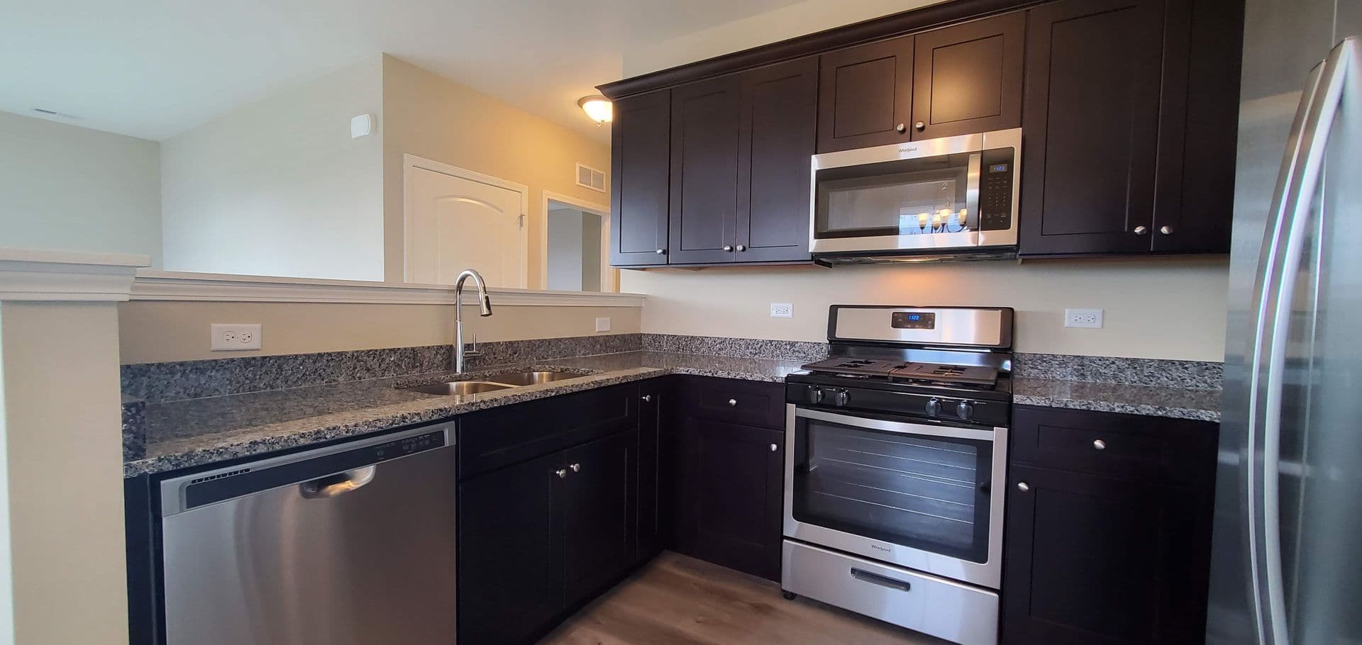 Joliet Apartment: 511 Timber Pointe Drive