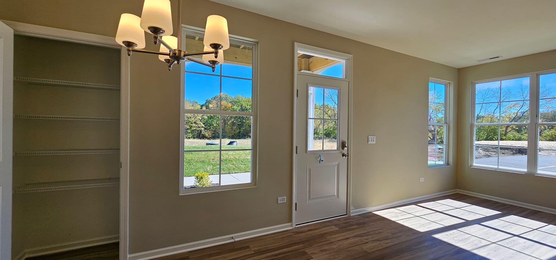 Joliet Apartment: 434-464 Timber Pointe Drive