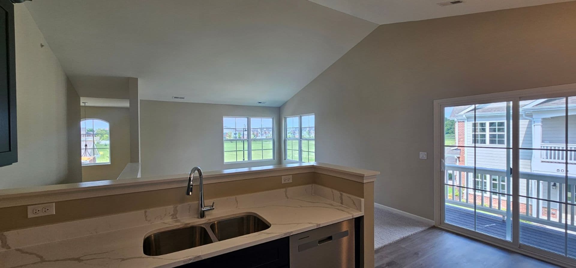 Joliet Apartment: 500-522 Timber Pointe Dr