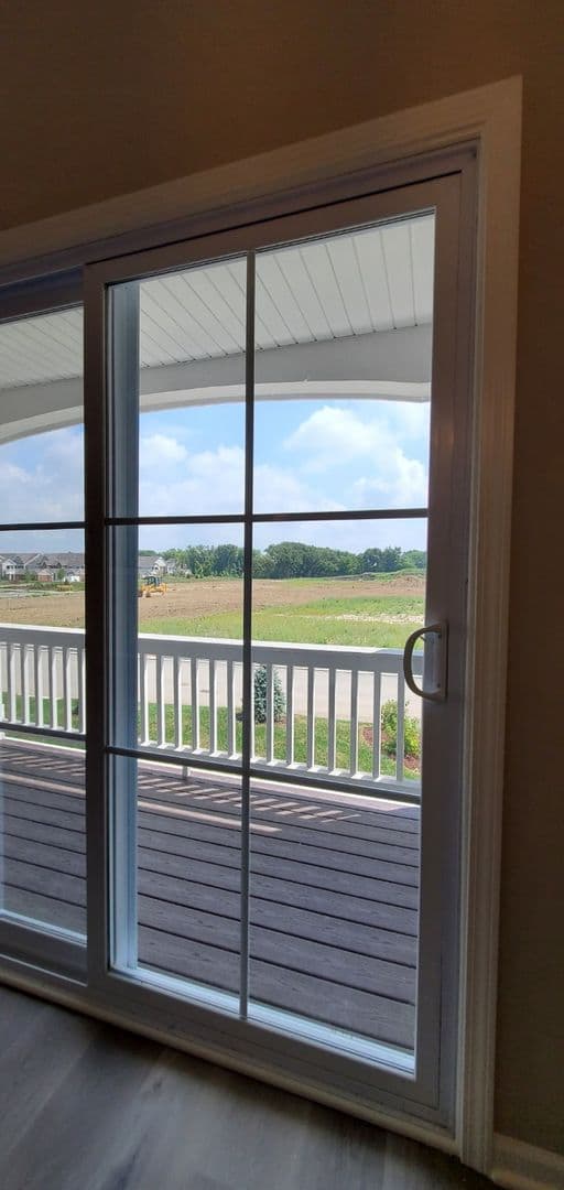 Joliet Apartment: 500-522 Timber Pointe Dr