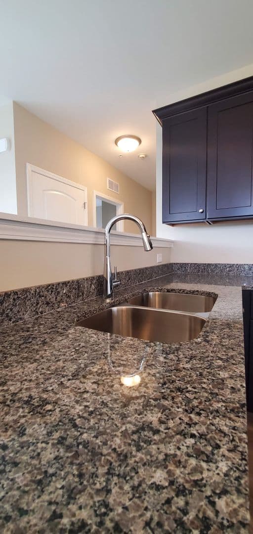 Joliet Apartment: 511 Timber Pointe Drive