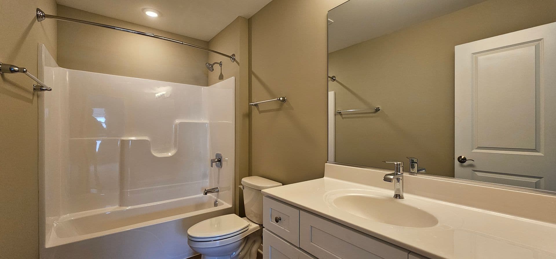 Joliet Condo: 200-230 Timber Ridge Court