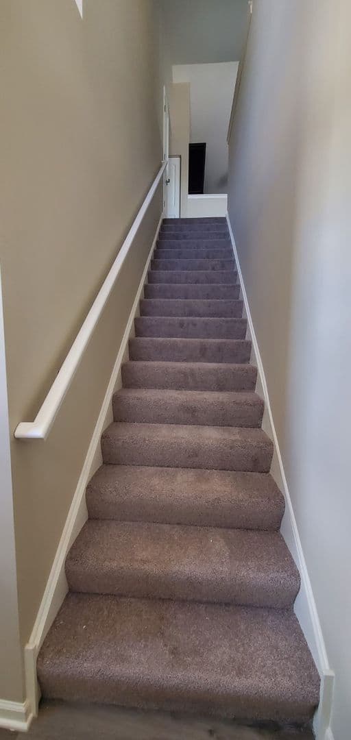 Shorewood Apartment: 467-497 Timber Pointe Dr