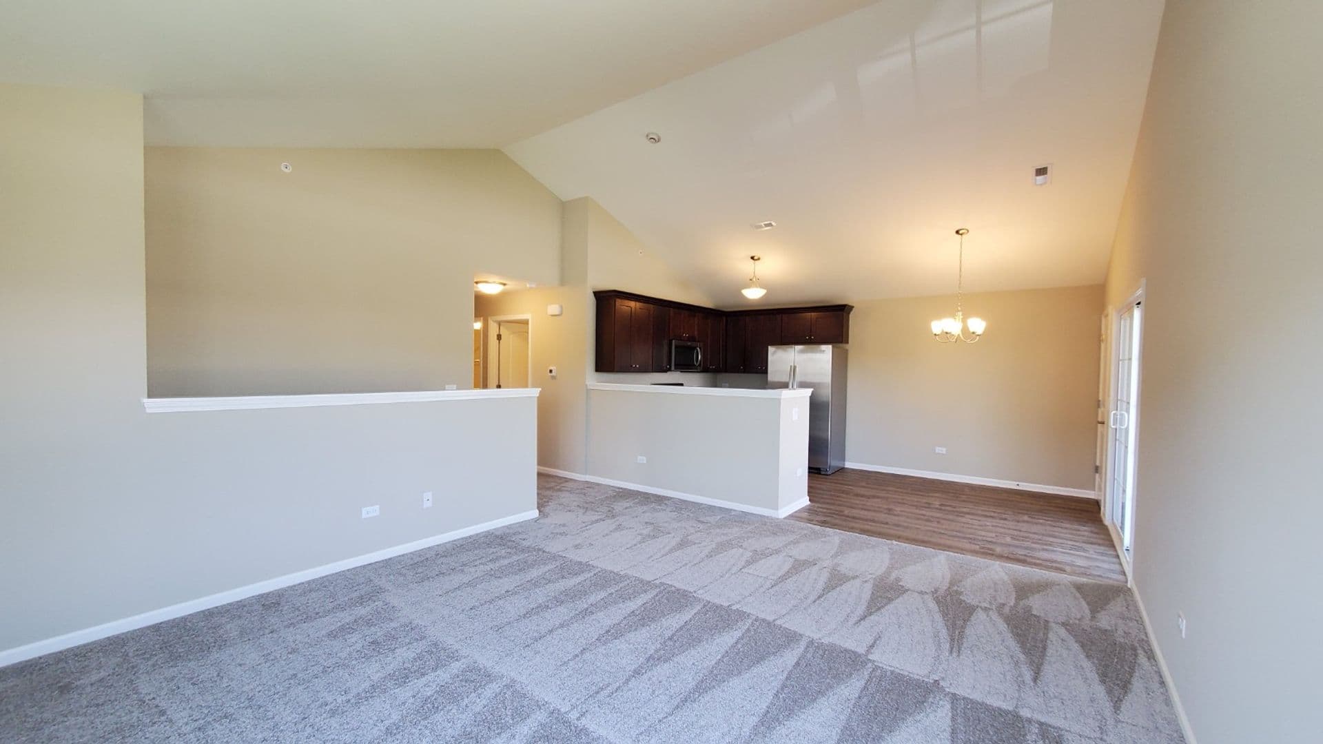 Shorewood Apartment: 467-497 Timber Pointe Dr
