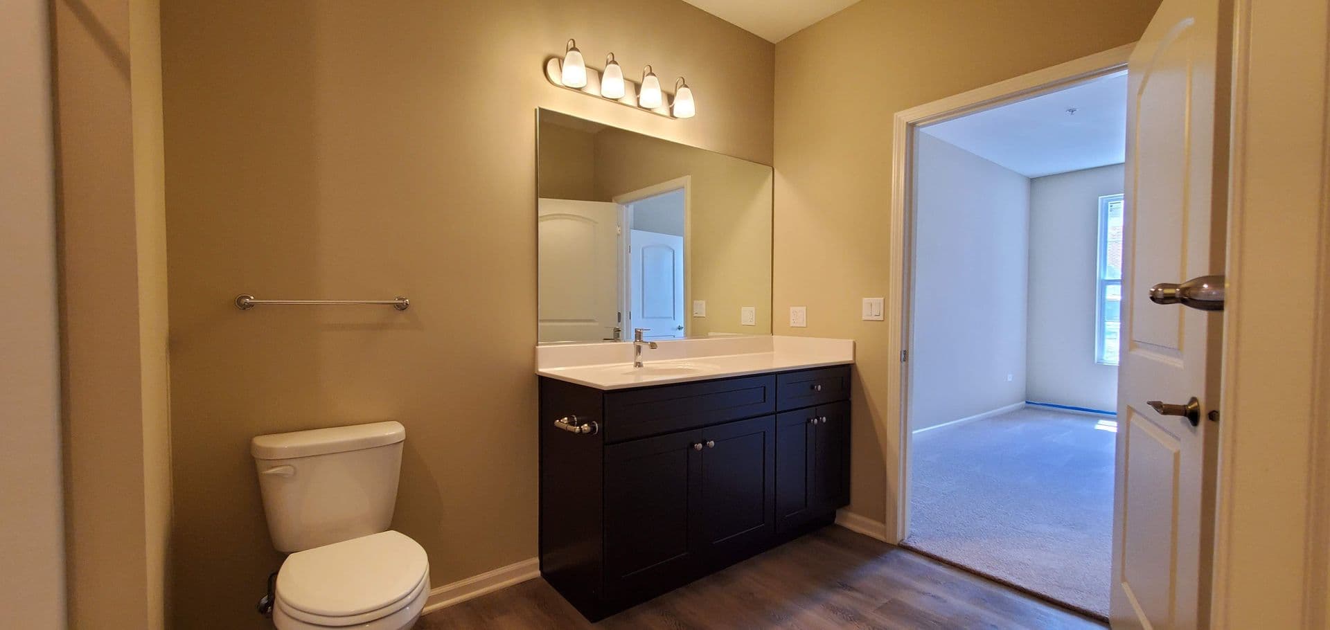 Joliet Apartment: 517 Timber Pointe Drive