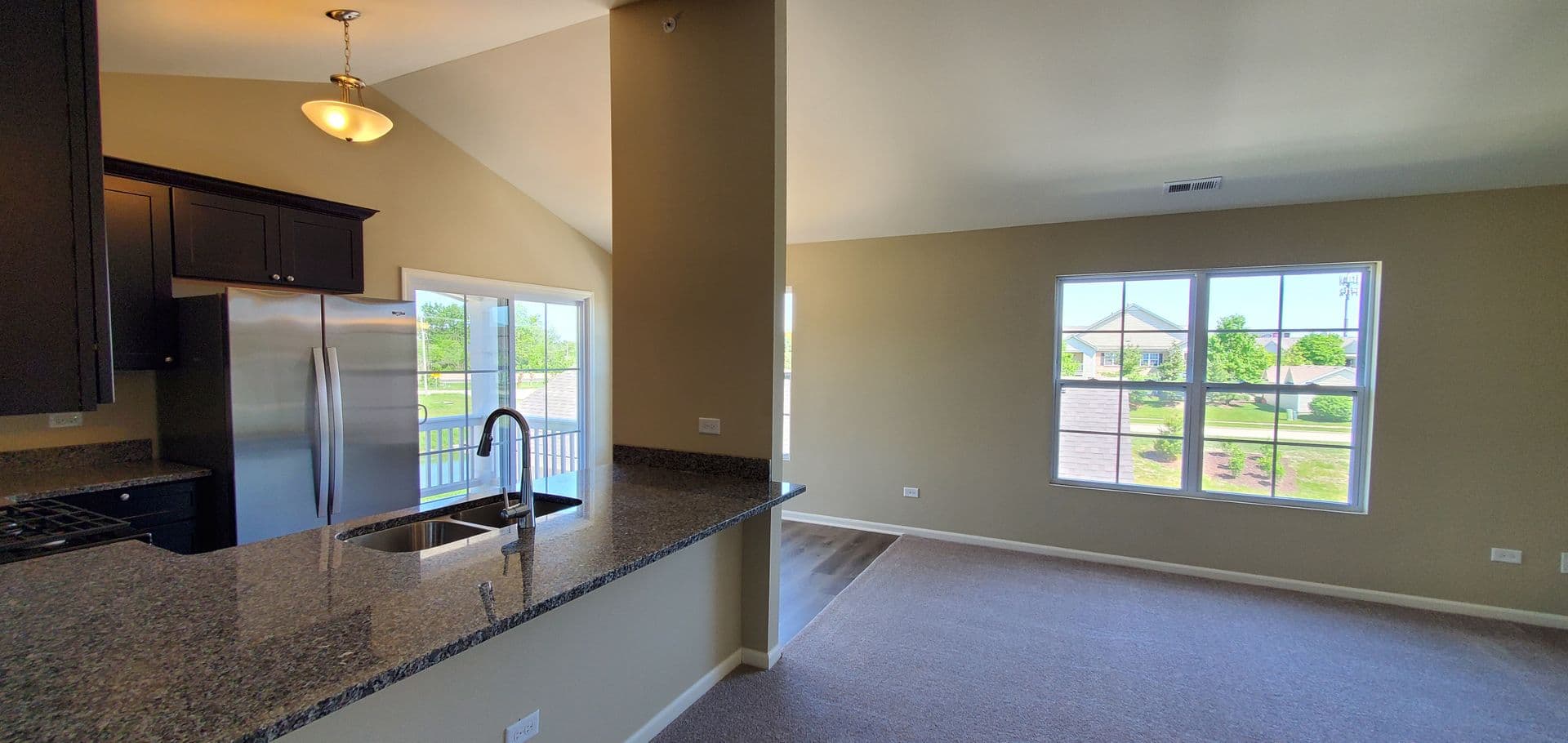 Shorewood Apartment: 467-497 Timber Pointe Dr