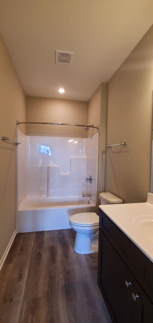Joliet Apartment: 511 Timber Pointe Drive