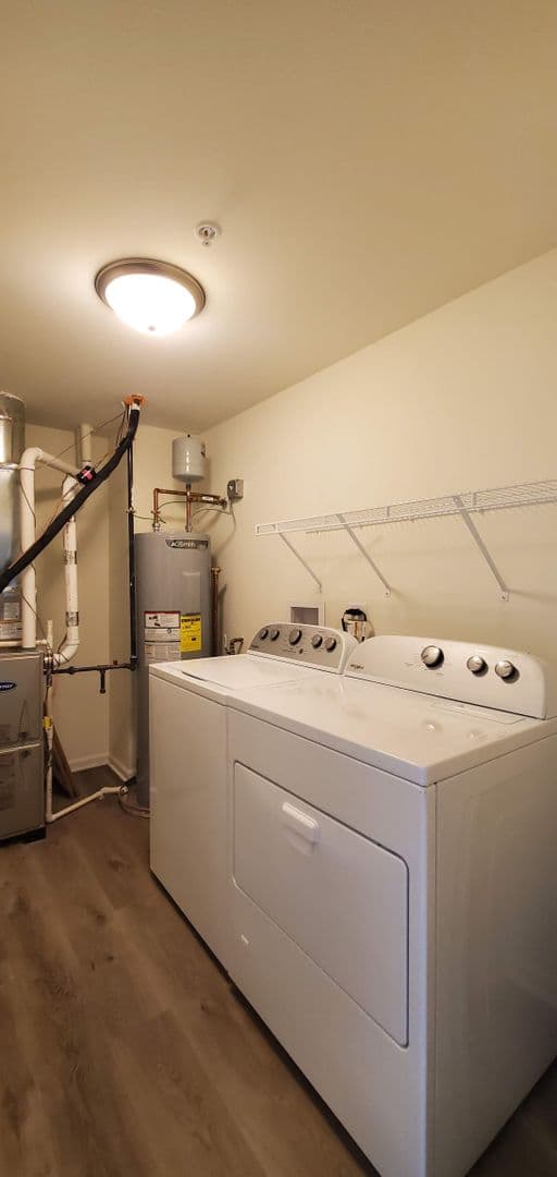 Joliet Apartment: 511 Timber Pointe Drive