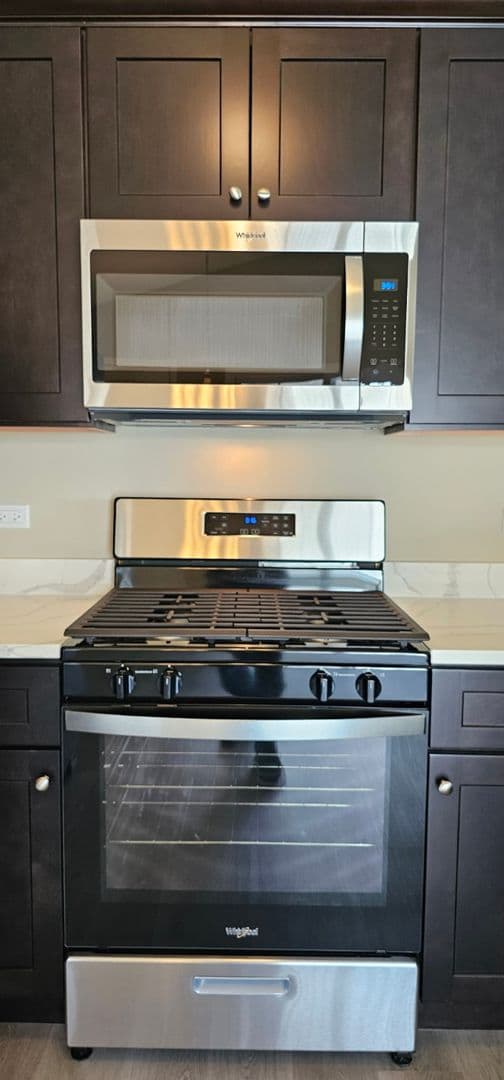 Joliet Apartment: 500-522 Timber Pointe Dr