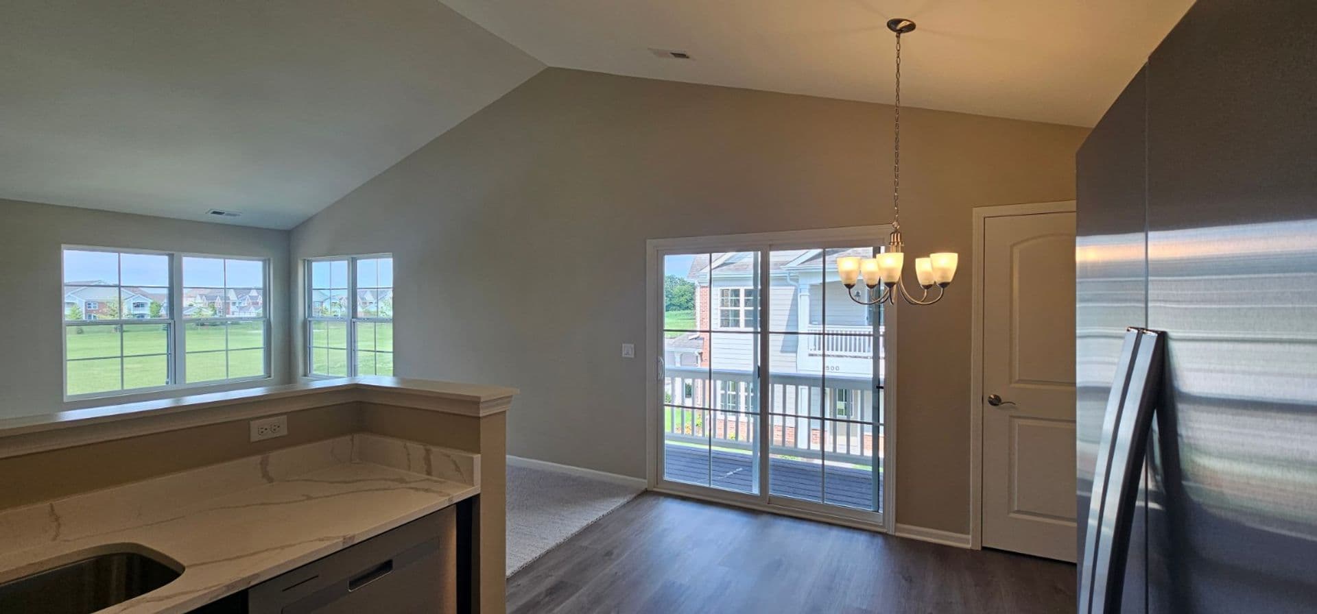 Joliet Apartment: 500-522 Timber Pointe Dr
