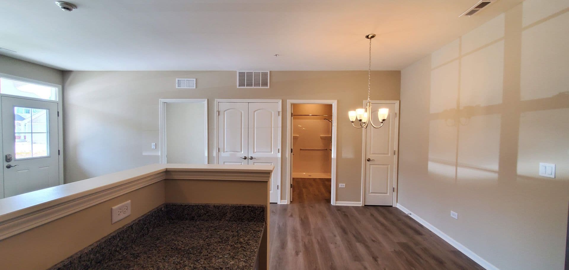 Joliet Apartment: 517 Timber Pointe Drive