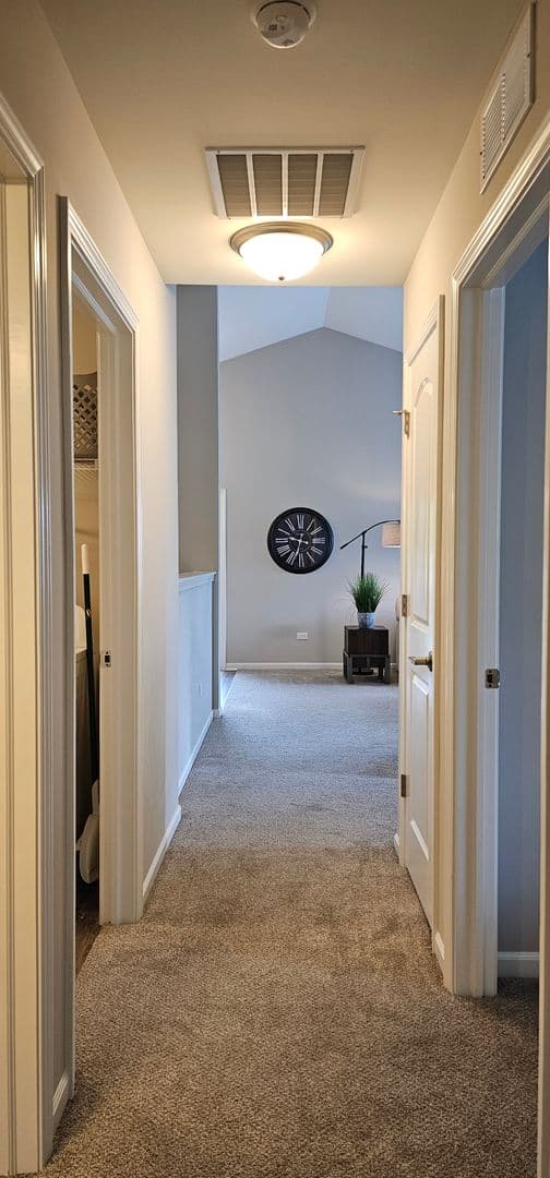 Joliet Apartment: 4300-4330 Timber Ridge Ct