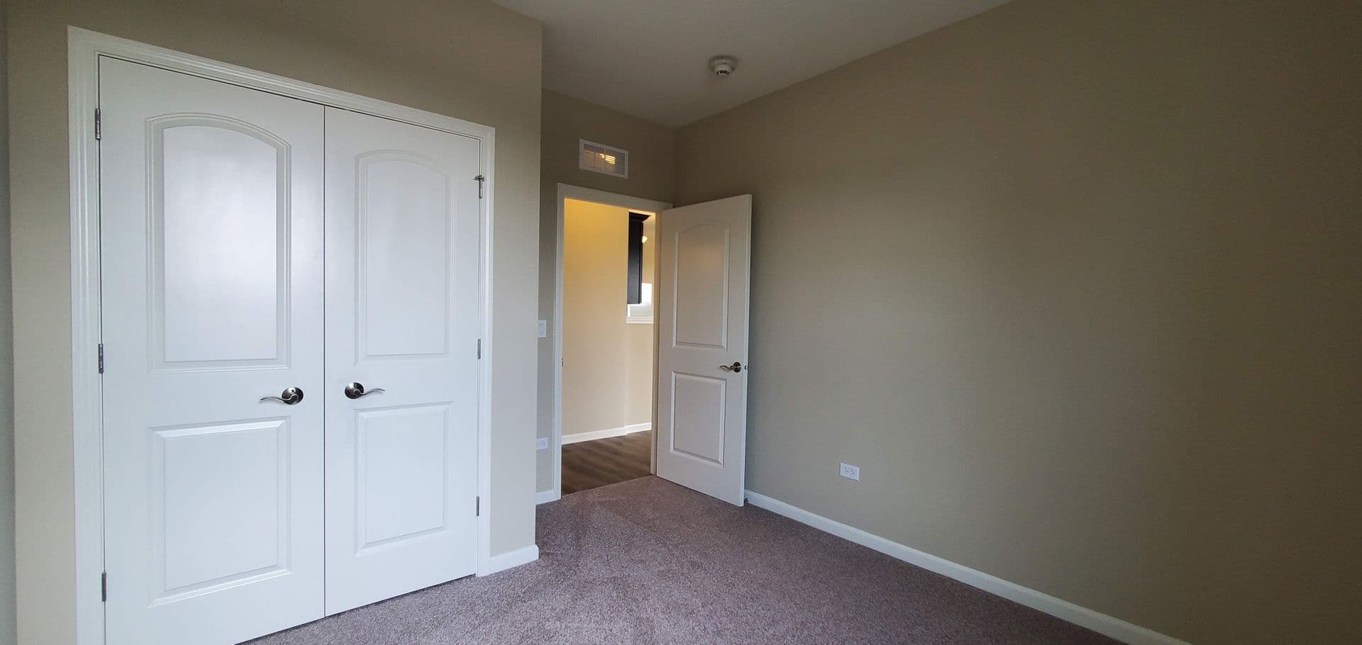 Joliet Apartment: 511 Timber Pointe Drive