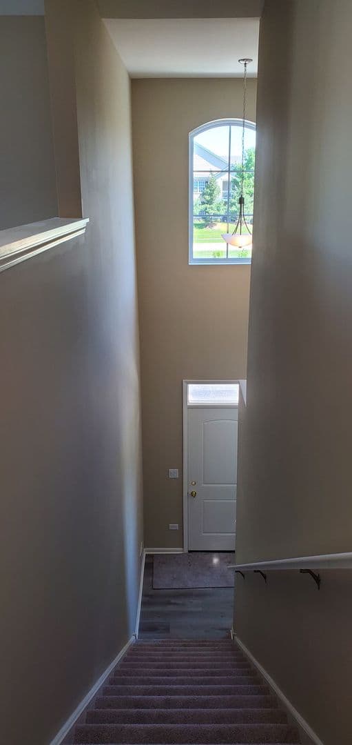 Shorewood Apartment: 467-497 Timber Pointe Dr