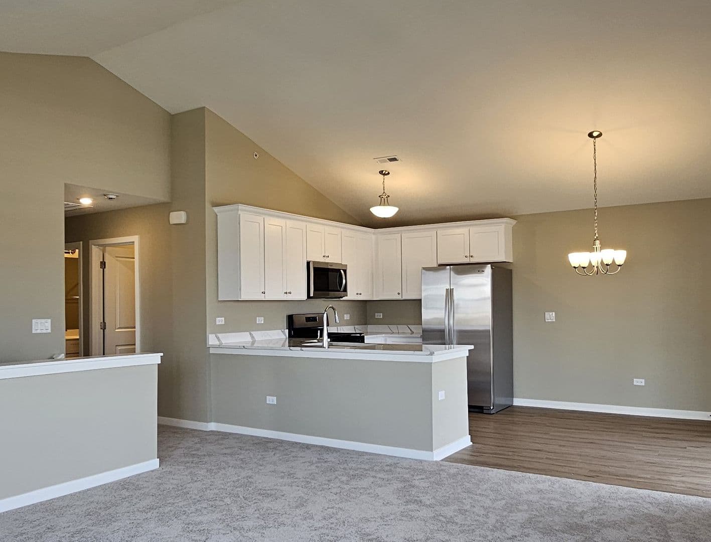 Joliet Condo: 200-230 Timber Ridge Court