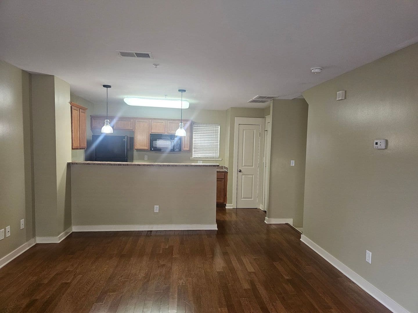 Memphis House: 1679 Parktown Place