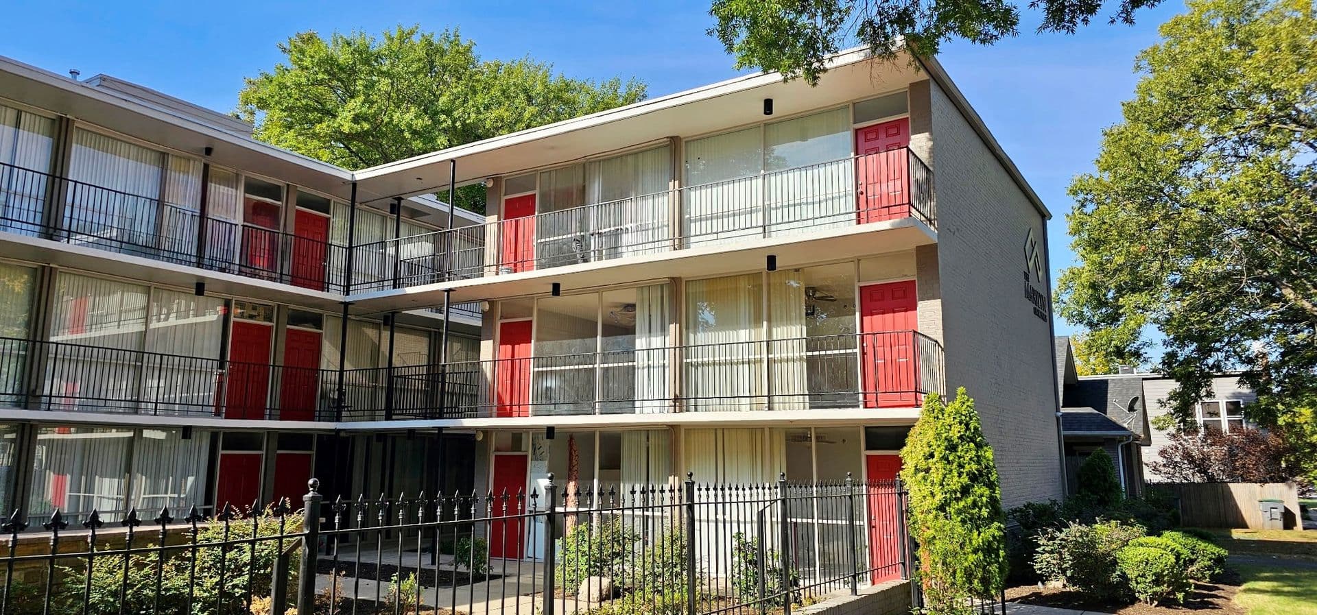 Memphis Apartment: 1639 Monroe Ave