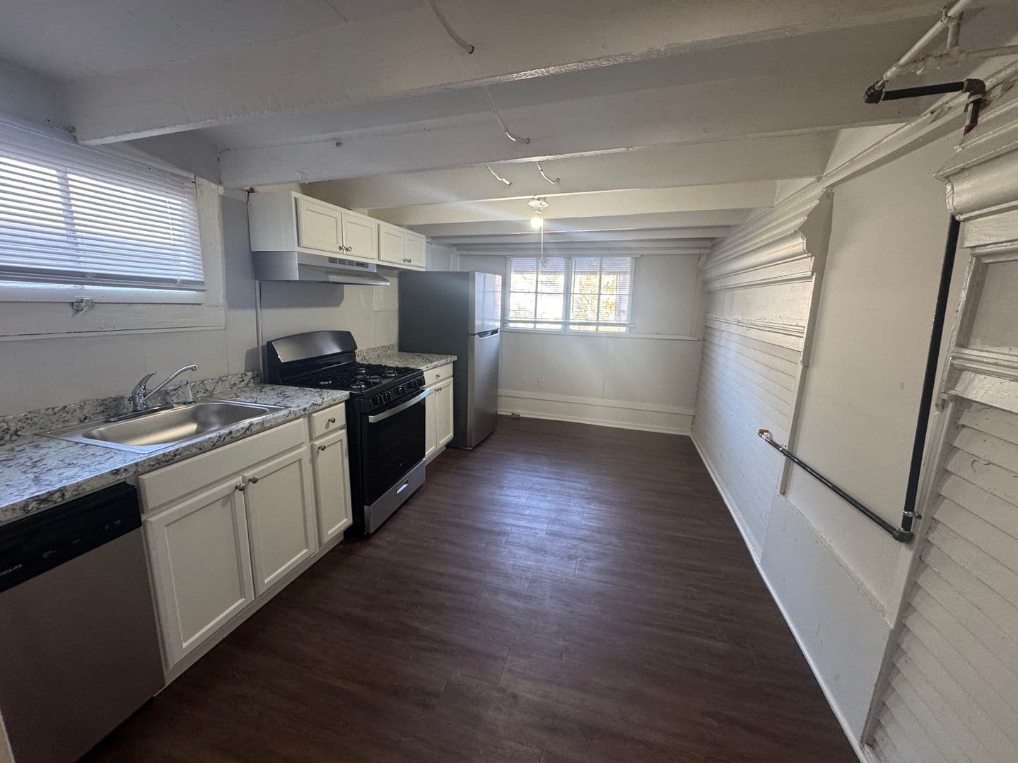 Memphis Apartment: 1298 Carr Ave