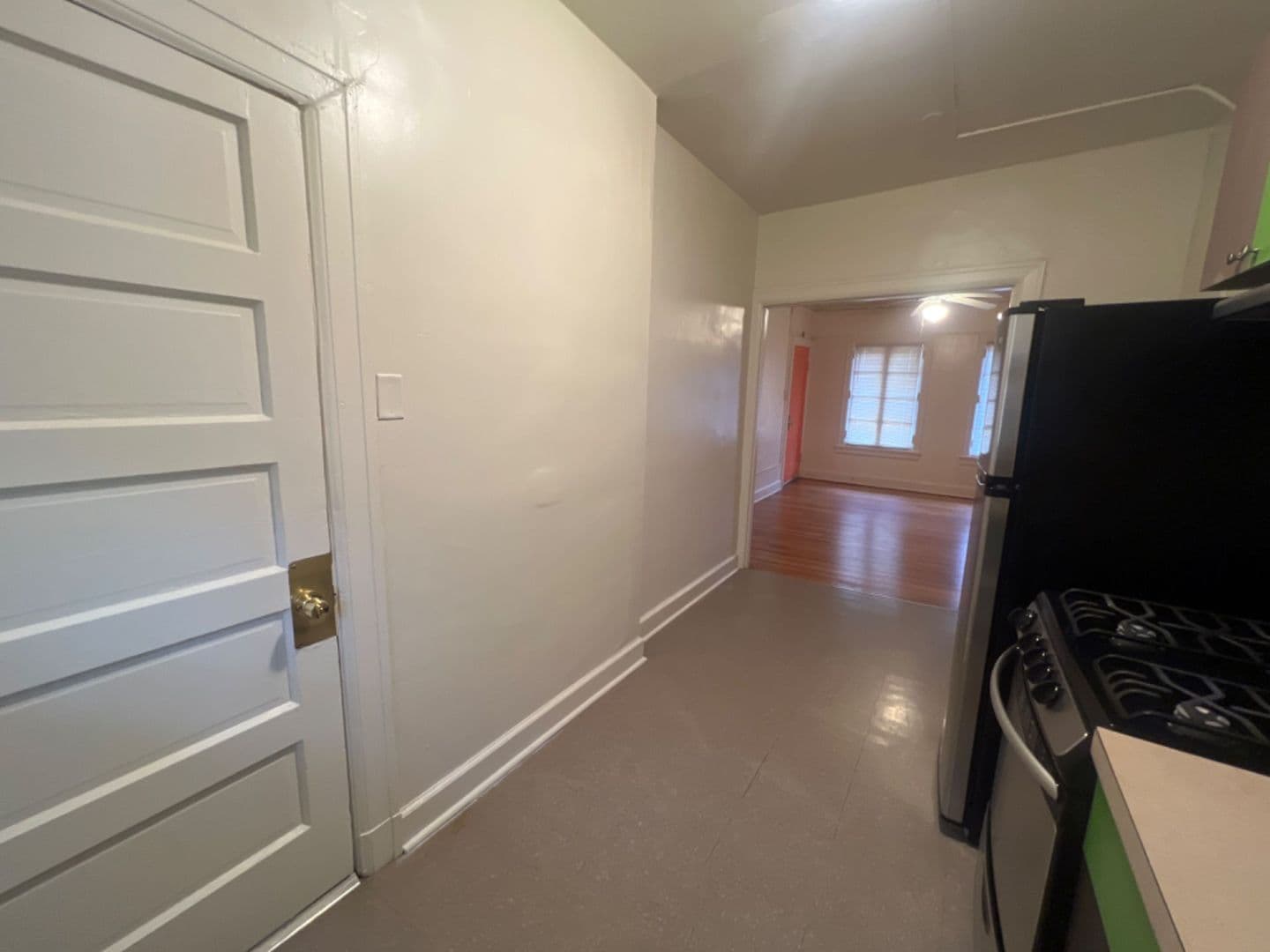 Memphis Apartment: 1969-1973 Poplar Ave