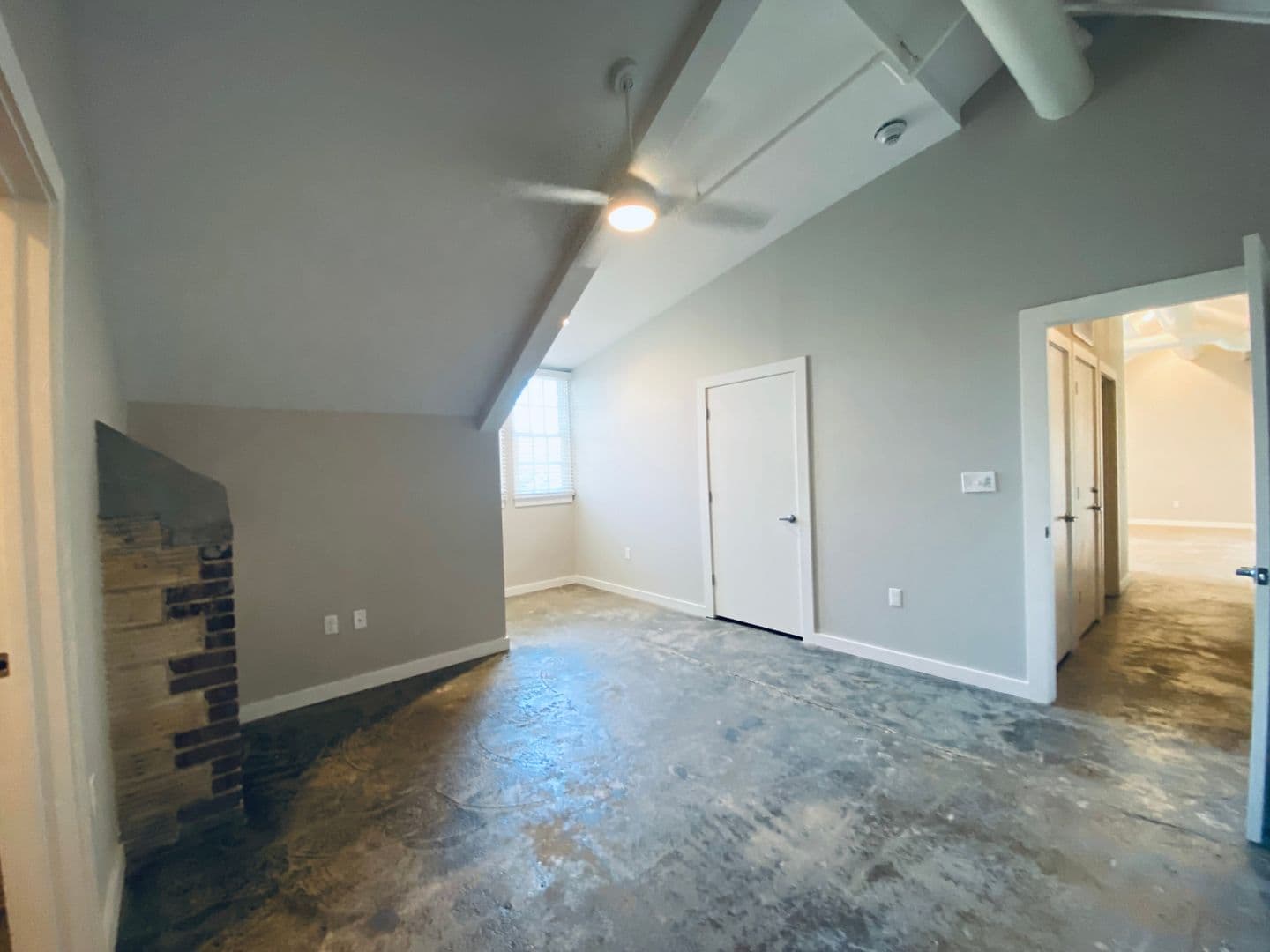 Memphis Apartment: 360 Metal Museum Drive