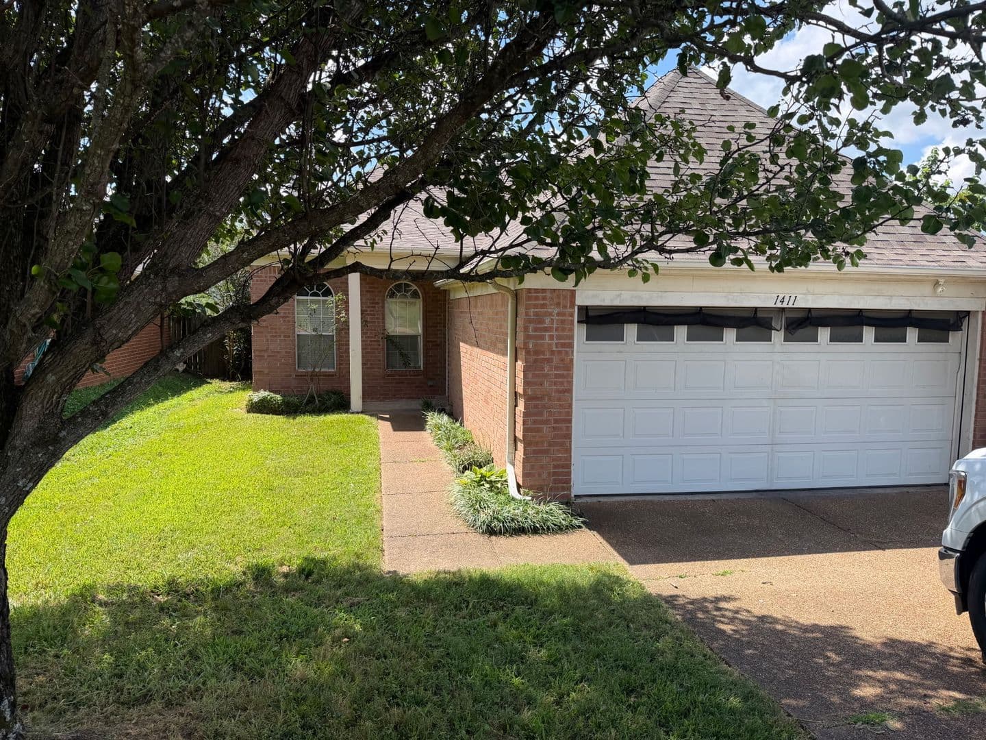 Cordova House: 1411 Charles Bryan Rd.