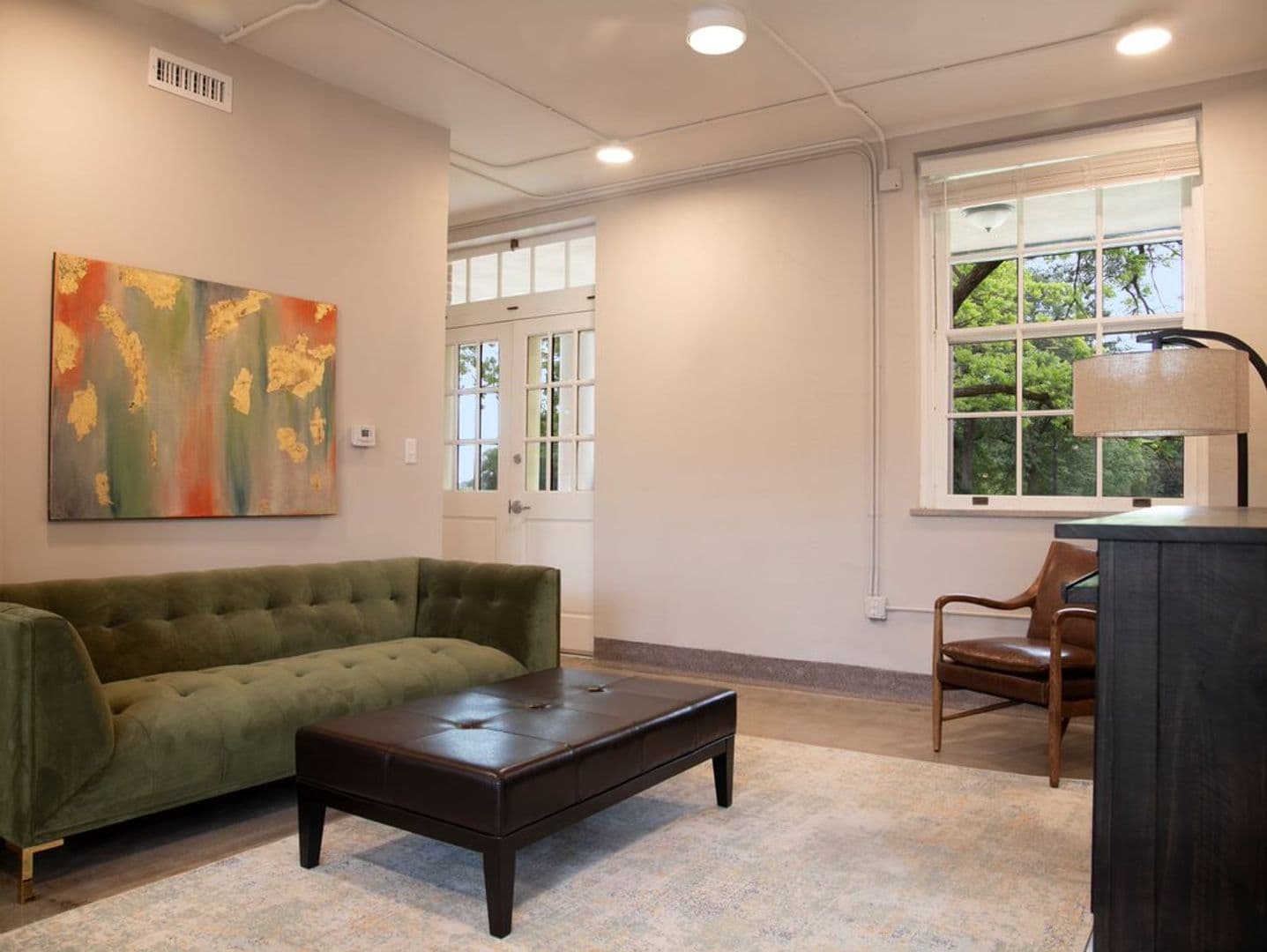 Memphis Apartment: 360 Metal Museum Drive