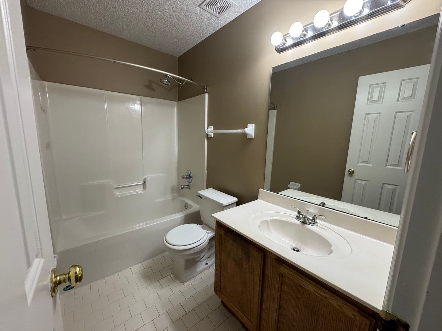 Cordova House: 1411 Charles Bryan Rd.