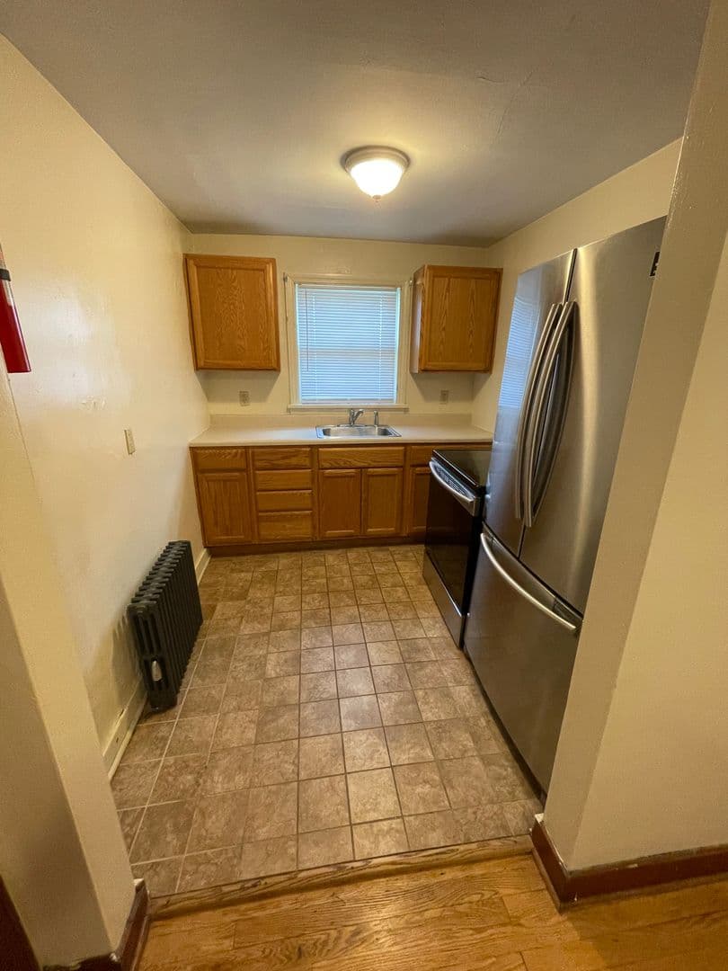 State College Apartment: 728 W College Ave, Apt 7