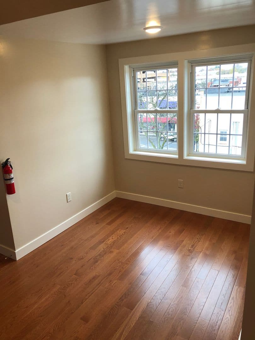 State College Apartment: 101 and 109 W Highland Alley