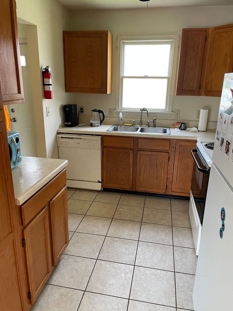 State College Apartment: 830 S Pugh St