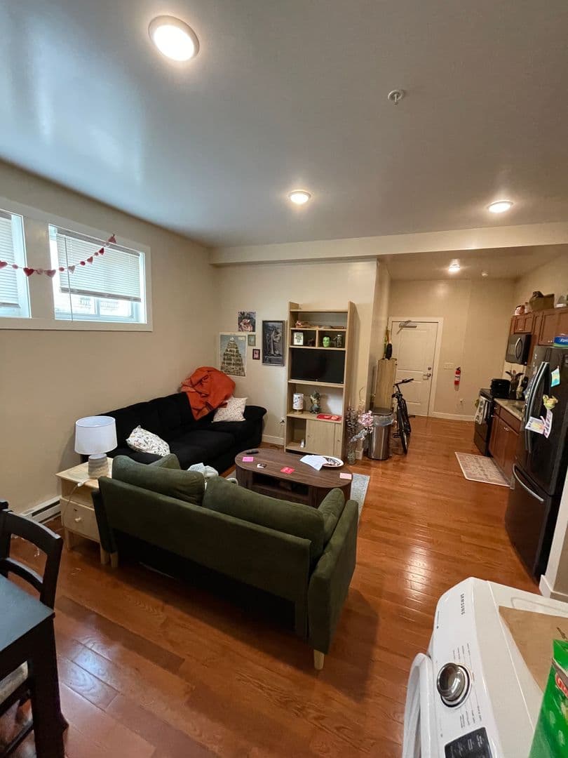 State College Apartment: 101 and 109 W Highland Alley