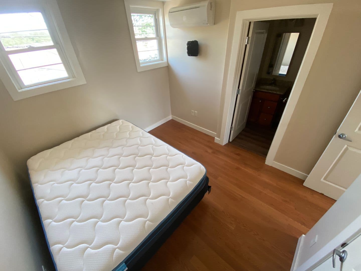 State College Apartment: 101 and 109 W Highland Alley