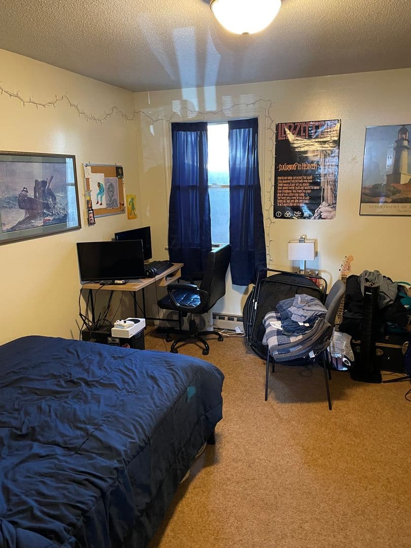 State College Apartment: 830 S Pugh St