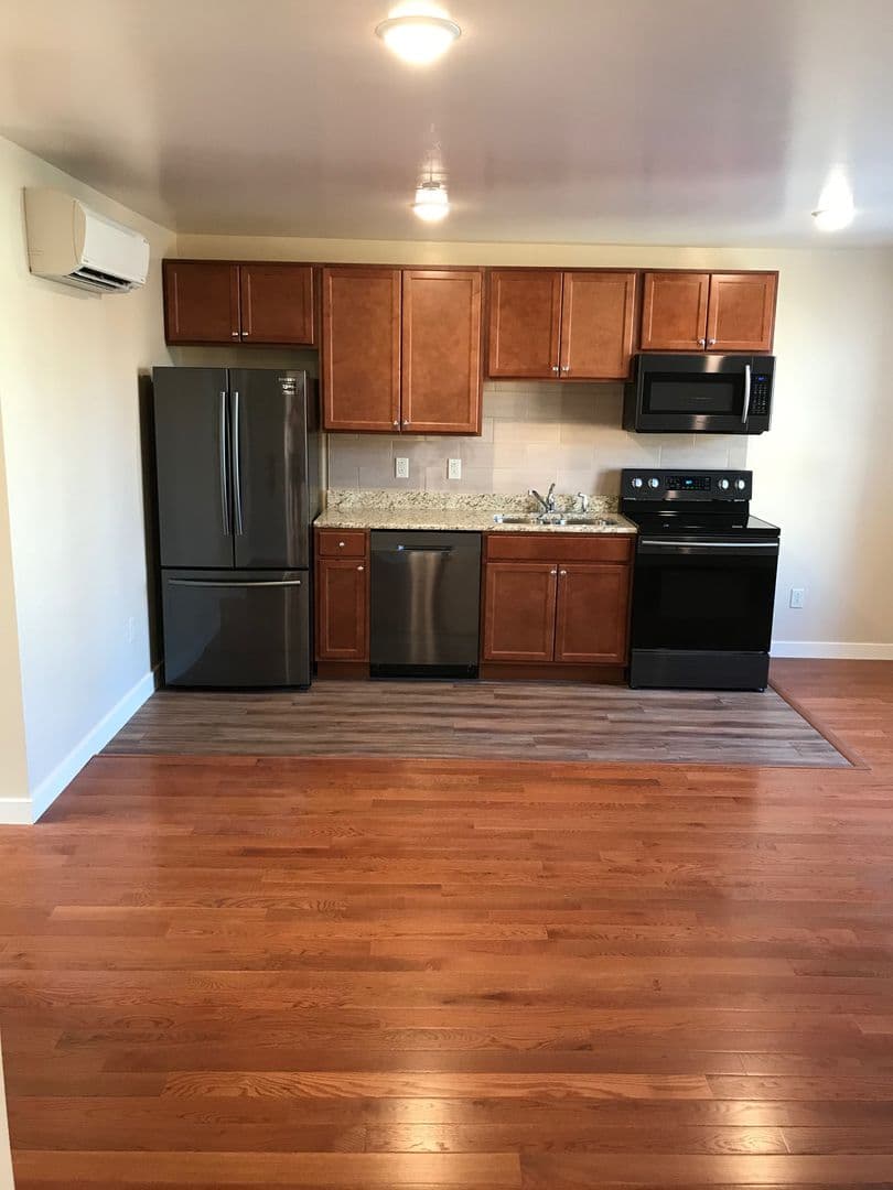 State College Apartment: 101 and 109 W Highland Alley