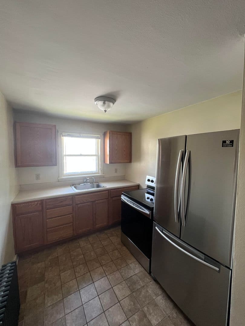 State College Apartment: 728 W College Ave, Apt 7