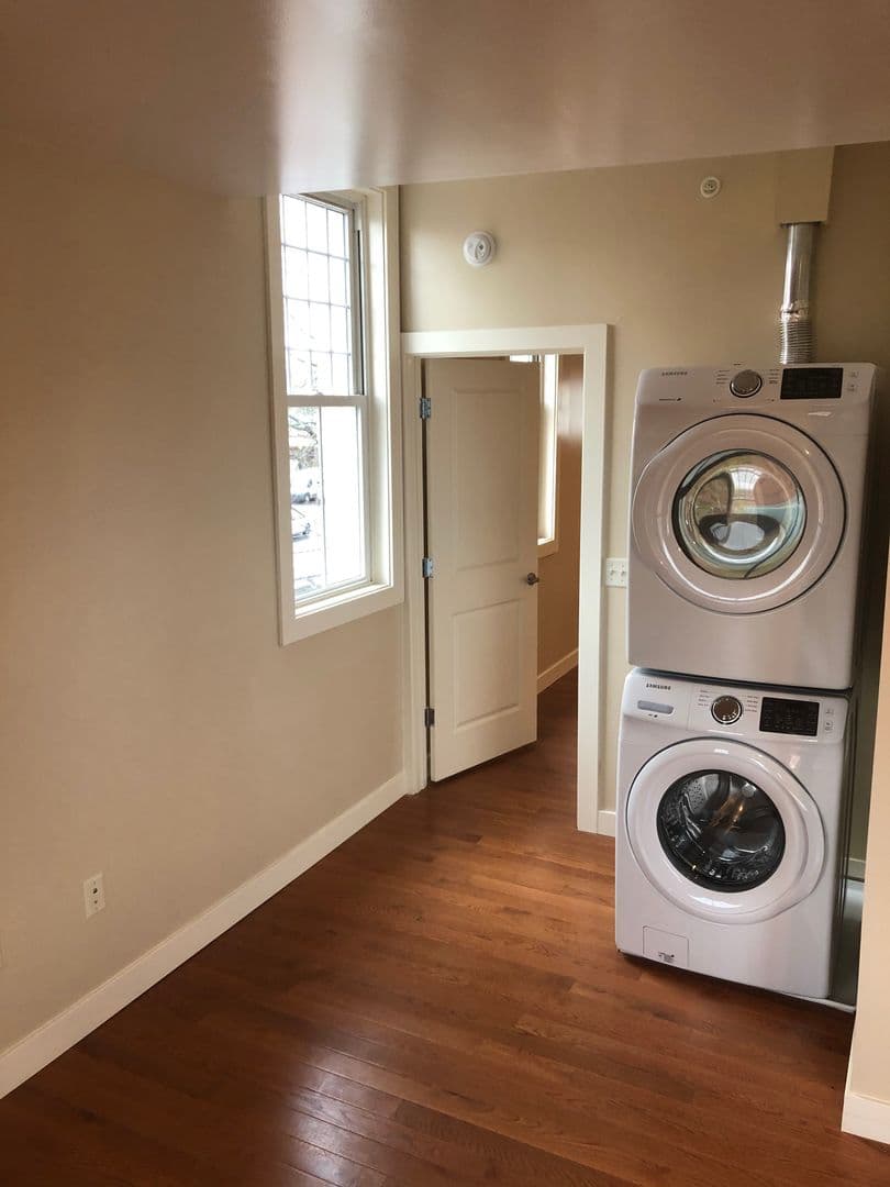State College Apartment: 101 and 109 W Highland Alley